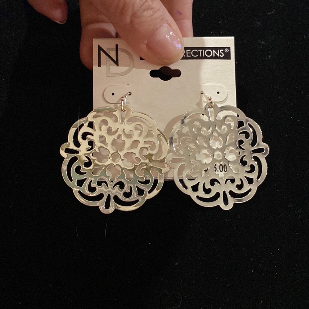 RJ24) New Direction Silver Earrings NEW